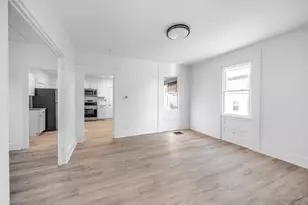 229 Center St, Bangor, ME 04401 - Photo 18