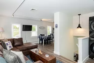 281 York St, York, ME 03909 - Photo 14