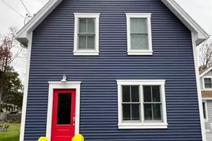 21 Maverick St, Rockland, ME 04841 - Photo 1