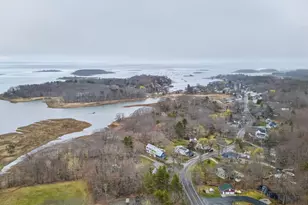 41 Mills Rd, Kennebunkport, ME 04046 - Photo 4