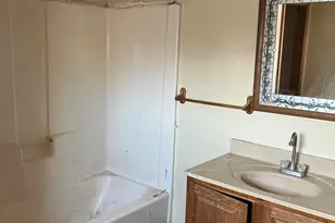 307 Main St, Baileyville, ME 04694 - Photo 14