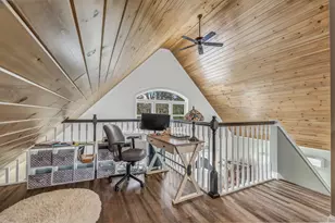 291 White Point Estates Rd, Lincoln, ME 04457 - Photo 24