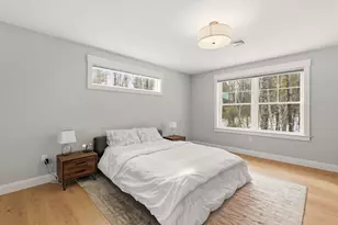 9 Cobblestone St, Falmouth, ME 04105 - Photo 16