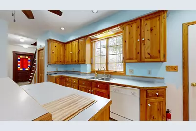 1696 Federal Road, Livermore, ME 04253 - Photo 10