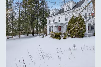 4 Trefethen Avenue, Kittery, ME 03904 - Photo 2