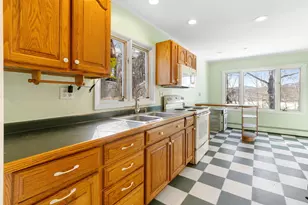 227 Mechanic St, Camden, ME 04843 - Photo 8