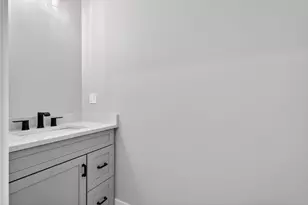 31 Fairway Commons Dr, Gorham, ME 04038 - Photo 14