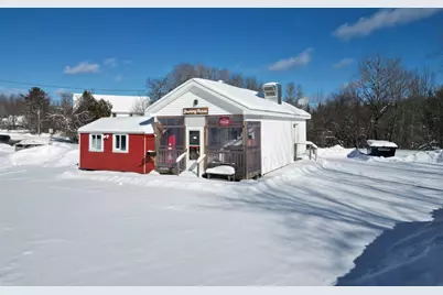 7 Park Street, Springfield, ME 04487 - Photo 2