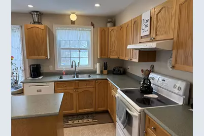 13 Oakwood Drive, South Portland, ME 04106 - Photo 10