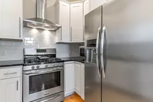 133 York St, Portland, ME 04101 - Photo 8