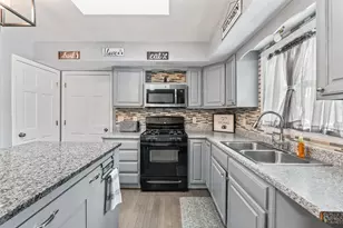 97 1st St, West Gardiner, ME 04345 - Photo 20