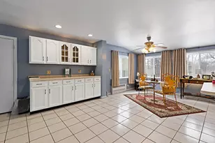 381 W River Rd, Augusta, ME 04330 - Photo 10