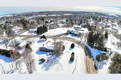 7 Lynn Drive, Caribou, ME 04736 - Photo 10