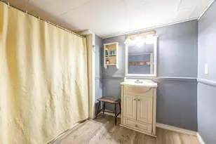 23 Osgood Ave, Mexico, ME 04257 - Photo 6