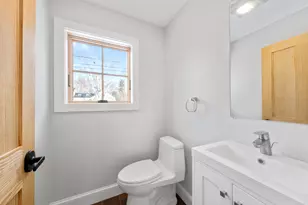 84 Mechanic St, Camden, ME 04843 - Photo 12