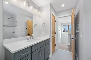 84 Mechanic St, Camden, ME 04843 - Photo 20