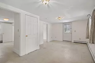 8-10 Bayview Ln, Kittery, ME 03904 - Photo 6