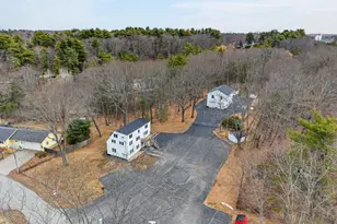 8-10 Bayview Ln, Kittery, ME 03904 - Photo 4