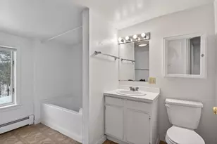 8-10 Bayview Ln, Kittery, ME 03904 - Photo 40