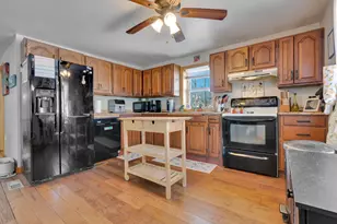 9 Snows Ct, North Berwick, ME 03906 - Photo 2