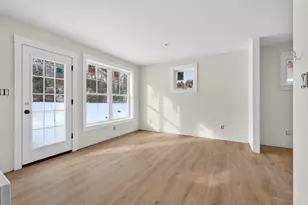 21 Feldspar Ln, Cumberland, ME 04021 - Photo 4