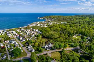 263 Long Sands Rd, York, ME 03909 - Photo 2