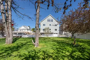 263 Long Sands Rd, York, ME 03909 - Photo 6