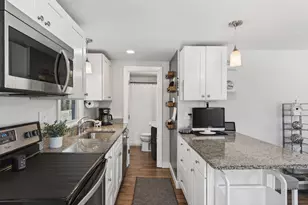 13 Highland Ave, Cumberland, ME 04021 - Photo 4