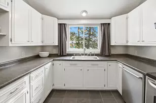 44 O'connell St, Lewiston, ME 04240 - Photo 12