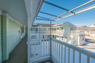 7 Bay Ave, Old Orchard Beach, ME 04064 - Photo 20