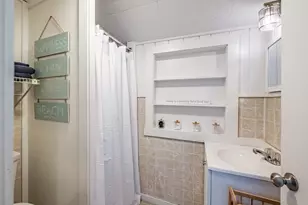 7 Bay Ave, Old Orchard Beach, ME 04064 - Photo 18