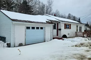 255 Bates St, Millinocket, ME 04462 - Photo 4