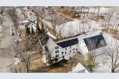 18 Maple Street, Skowhegan, ME 04976 - Photo 2