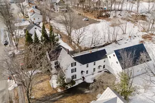 18 Maple St, Skowhegan, ME 04976 - Photo 2