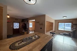 19 Pinkham St, Lincoln, ME 04457 - Photo 10