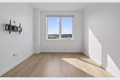 531 Westbrook Street #8, South Portland, ME 04106 - Photo 32