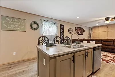 529 Phillips Corner Road, Pittsfield, ME 04967 - Photo 18