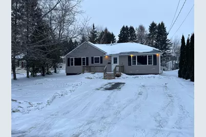 8 Lincoln Street, Presque Isle, ME 04769 - Photo 2