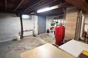 44 New York St, Millinocket, ME 04462 - Photo 16