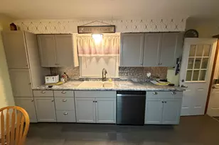 44 New York St, Millinocket, ME 04462 - Photo 8