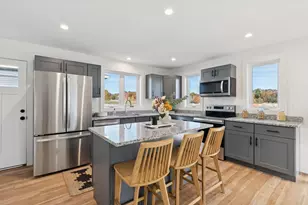 19 Feldspar Ln, Cumberland, ME 04021 - Photo 8