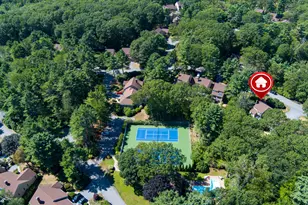 39 Wildwood Dr, Cape Elizabeth, ME 04107 - Photo 4