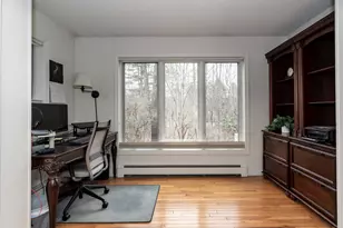 39 Wildwood Dr, Cape Elizabeth, ME 04107 - Photo 8