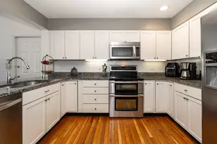 39 Wildwood Dr, Cape Elizabeth, ME 04107 - Photo 36