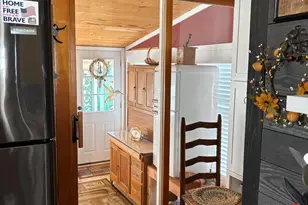 18 Winter St, Millinocket, ME 04462 - Photo 10