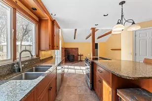 20 Cushnoc Ln, Brunswick, ME 04011 - Photo 6