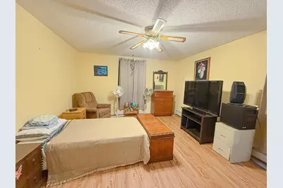 2094 Glenwood Avenue, Hermon, ME 04401 - Photo 16