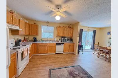 2094 Glenwood Avenue, Hermon, ME 04401 - Photo 8