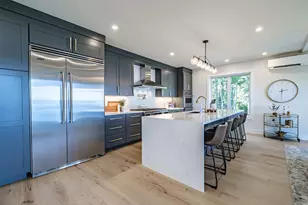 70 Maquoit Dr, Freeport, ME 04032 - Photo 4