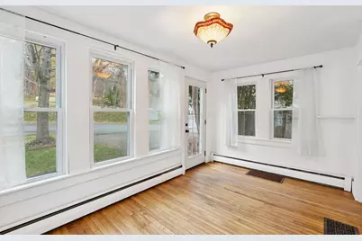 12 Greenville Street, Hallowell, ME 04347 - Photo 2